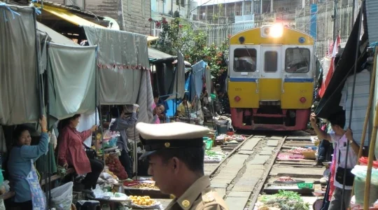 メークロン市場